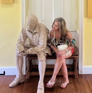 Meet your Posher, Deenie